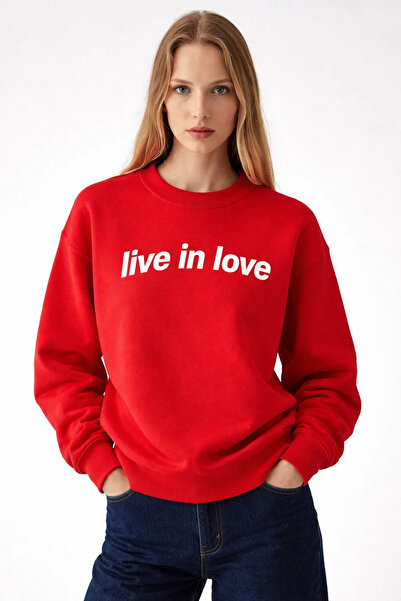 COMBİNE MİCHAİL سويت شيرت نسائي باللون الأحمر مطبوع عليه Live In Love