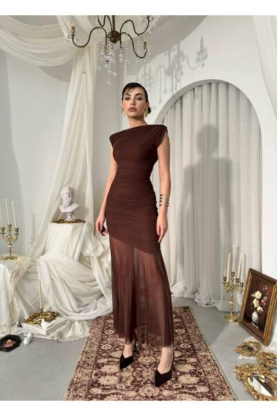 YURELİ Vatkalı Omuz Detaylı Tül Uzun Abiye Elbise