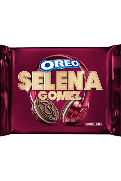 Oreo سيلينا غوميز بسكويت