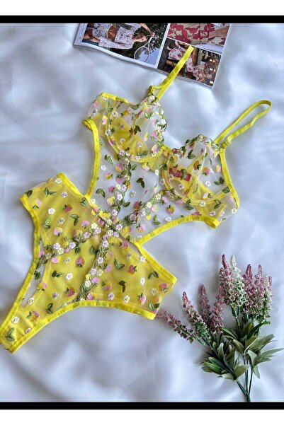 yrn giyim arona çiçekli papatya detaylı dantelli bodysuit