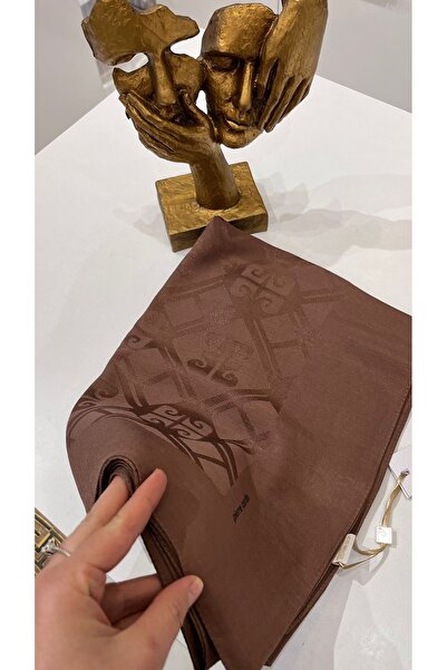 Pierre Cardin Шал от вискозна коприна, елегантен, стилен и удобен