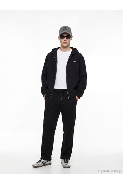 LC Waikiki GiyÇık Store den Μαύρο Άνετο Ανδρικό Χοντρό Παντελόνι Φόρμας