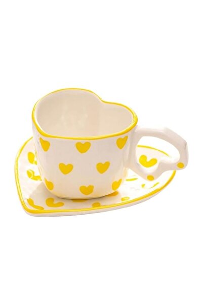 Premium طقم فنجان وصحن سيراميك على شكل قلب، لون أصفر، بتصميم جمالي.