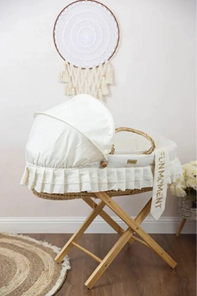 Fun Moment مهد مواليد (سلة موسى) لون سكري + قاعدة