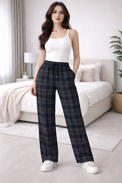 Exclusive Season Women's loose pants with elastic waist - plaid pattern, loos...