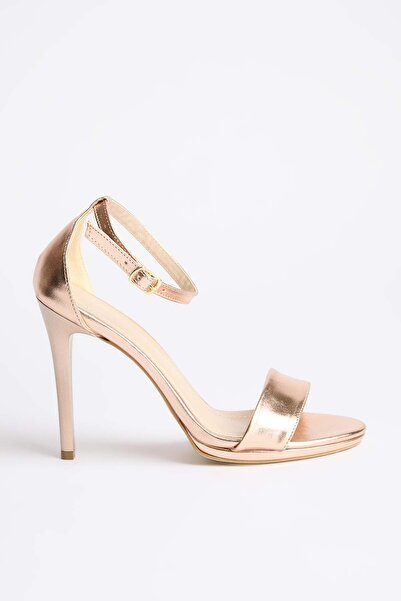 TRENDYOL SHOES Goldfarbene Damenschuhe mit klassischem Absatz, 10,5 cm, TAKSS...