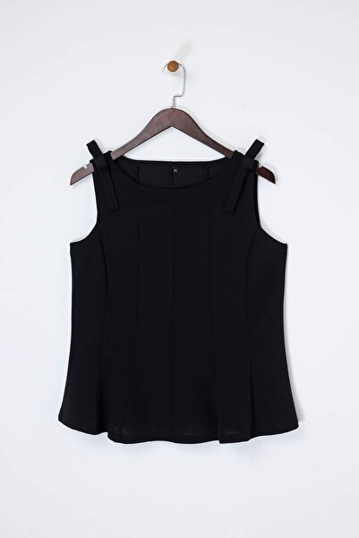 Trendyol Curve Black Zero Sleeve Peplum Waist Fitted Shoulder Bow Detail Knit...