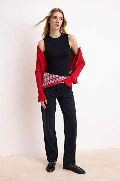 Trendyol Collection Schwarze Jeans mit normaler Taille, 100 % Baumwolle, gera...