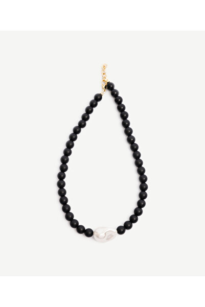 Yargıcı Oniks Taşı Ve Mayorka İnci Detaylı Kolye