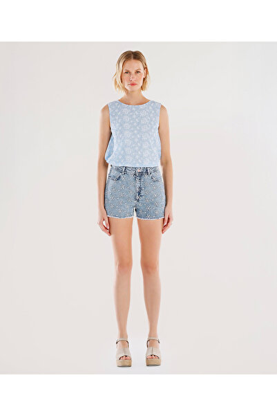 Yargıcı Nakış Detaylı Denim Şort
