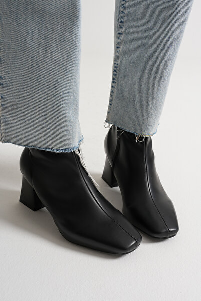 Moda Öncü Kadın Streç Bot Siyah topuklu