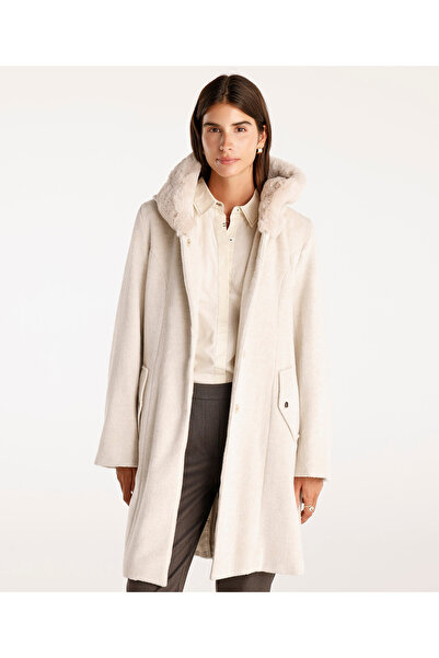 Yargıcı Kapüşon Detaylı Palto