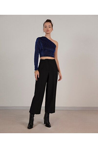 Yargıcı Simli Tek Omuz T-Shırt