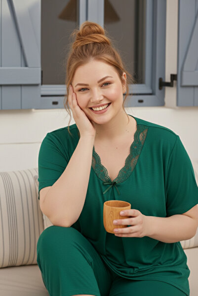 Miss Meryem Yeşil Ring Viskon Kısa Kol Büyük Beden Kapri Pijama Takım