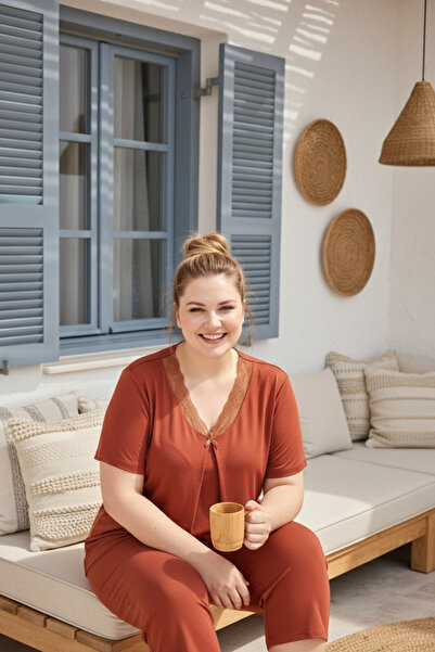 Miss Meryem Kiremit Ring Viskon Kısa Kol Büyük Beden Kapri Pijama Takım