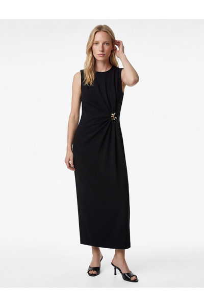 Koton Φόρεμα από ύφασμα Crepe εφαρμοστό με αξεσουάρ, χωρίς μανίκια, με λαιμόκ...