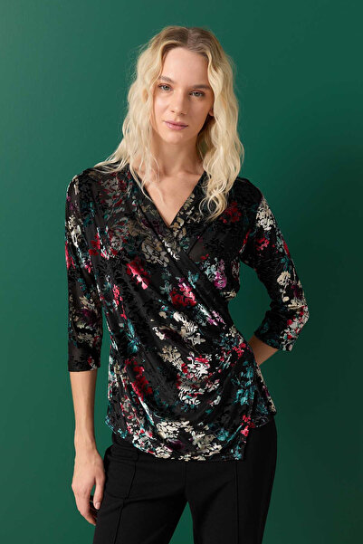 Selen Kruvaze Çiçek Desenli Kadife Bluz / SİYAH