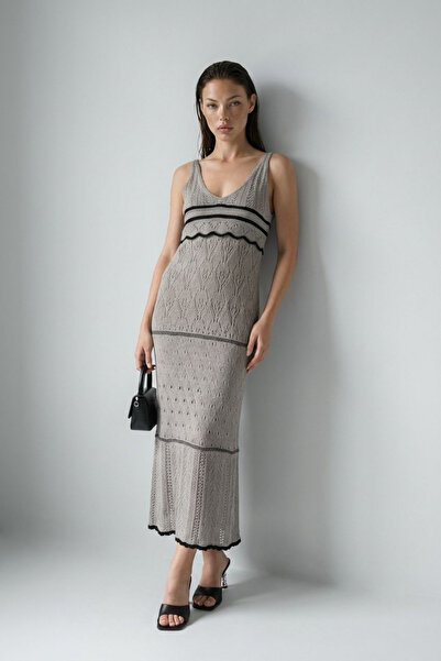 Seeh Πλεκτό γυναικείο φόρεμα με ρίγες βιζόν SH286