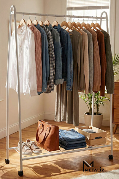 Metaliz Tekerli Metal Elbise Askılığı Taşınabilir ve Dayanıklı Raflı Giysi St...