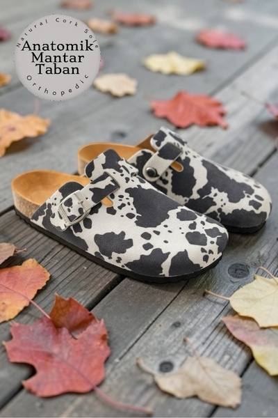 Land of Cork Жіночі анатомічні тапочки з грибною підошвою та візерунком корів...