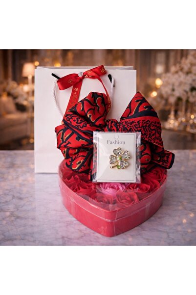 velve Good Luck gift package, with clover brooch, satin scarf, velvet and soa...