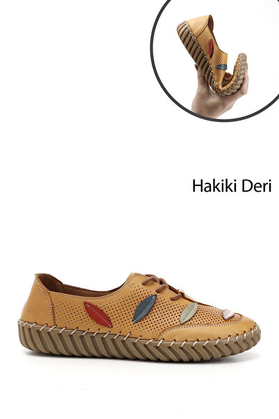 GÖNDERİ(R) حذاء رياضي نسائي من الجلد الطبيعي بمقدمة مستديرة ونعل مسطح من الخر...