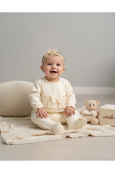 MİNİBORN Soft Cotton Lace Detailed Baby Girl Romper