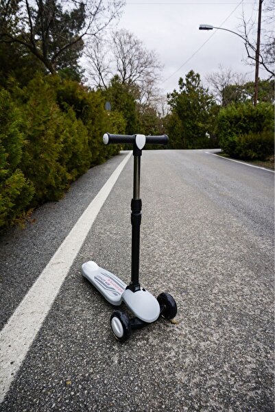 POZART Pro Katlanabilir 3+ Yaş Çocuk Scooter Led Işıklı Tekerler Hızlı Katlan...