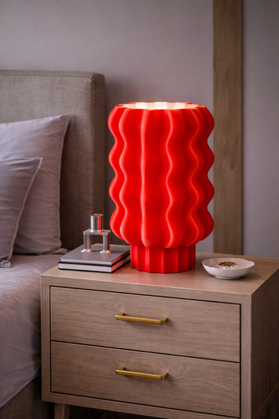 Vescarri Wavy Masa Lambası – Dalgalı Modern Dekoratif Aydınlatma