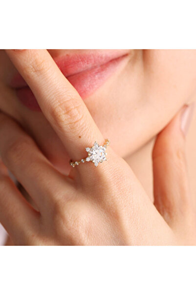 Sembol Gold Camdaki Kız Altın Tektaş Yüzük 14K