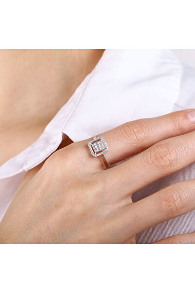 Sembol Gold Baguette Beyaz Altın Yüzük Kare