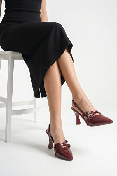 ELMANDO حذاء بكعب نسائي من الجلد اللامع باللون العنابي مع إبزيم مزدوج النطاق