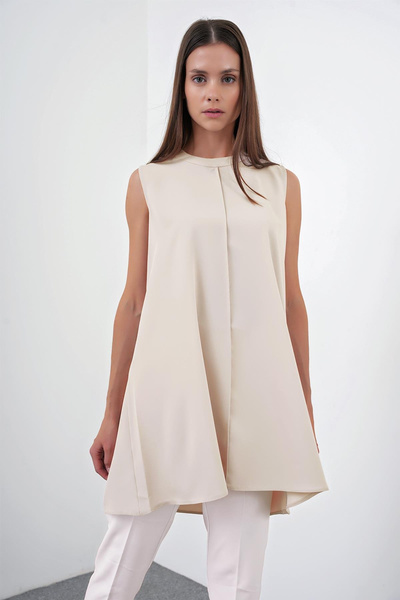 Zühre قميص داخلي بدون أكمام برقبة دائرية باللون البيج 0007