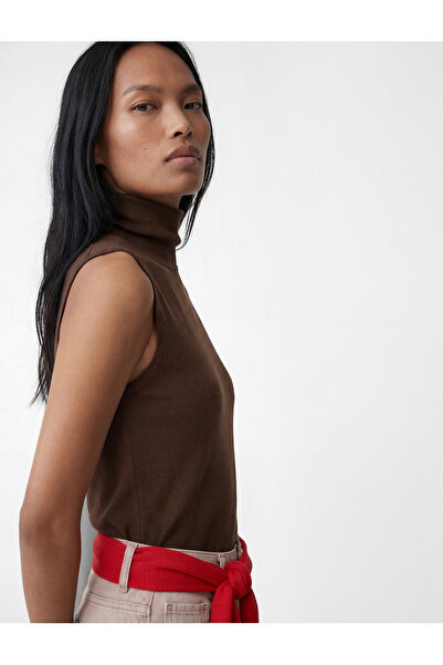 Koton Slim Fit Kolsuz Dik Yaka Viskon Bluz