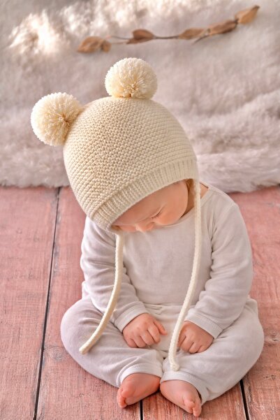 seraskids Hand Knitted Ecru Baby Pompom Hat