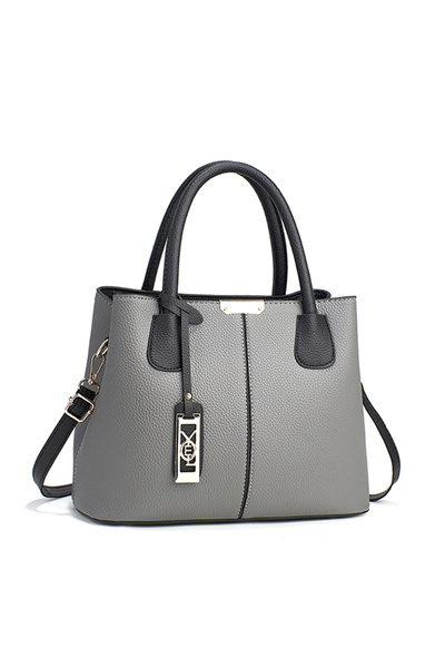 OEM Γυναικεία τσάντα χειρός με μενταγιόν, λουράκι ώμου και δύο σταθερές λαβές