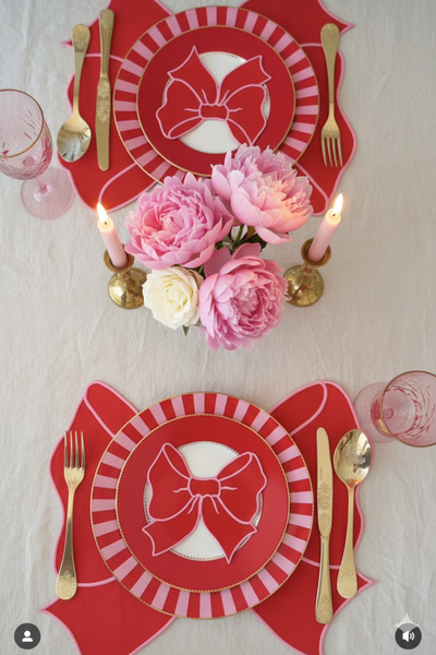 İNCİ ÇEYİZ 4 قطع من مناديل تقديم الطعام الأمريكية المطرزة بنمط فيونكة الكتان ...