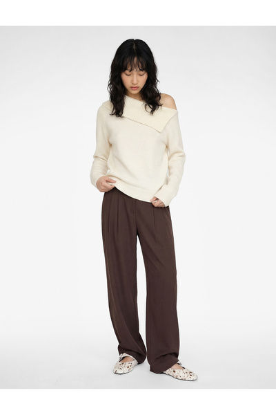 Koton Pulover Dar croială cu mânecă lungă, decolteu bărcuță, tricotaj, cu ume...