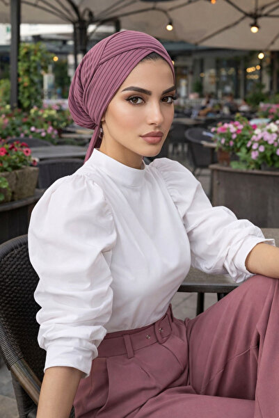 Aişe tesettür Bonetă cu dungi și bretele încrucișate, cu trandafiri uscați