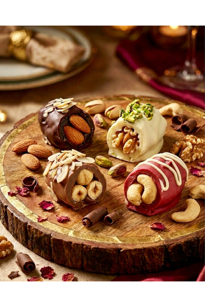 Tea Relish El Yapımı Belçika Çikolatalı & Kuruyemiş Dolgulu Medjool Hurma (Ra...