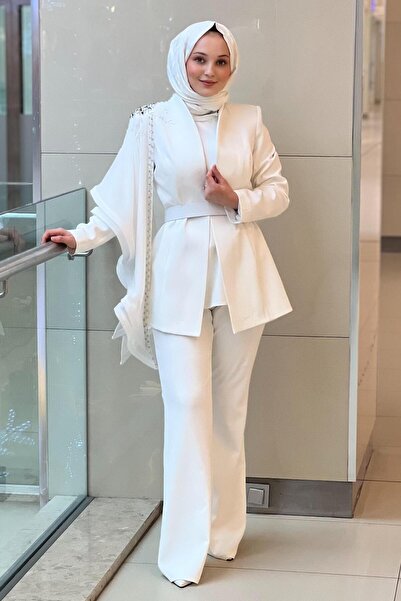 White Corner Kolu Taş İşlemeli Ve Tül Detaylı Ceket İçlik Pantolon 3'lü Takım