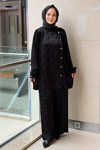 Ghisa Kensinden Desenli Asimetrik Düğmeli Gömlek Pantolon Floş Takım