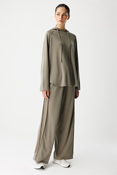 ŞEYMA COŞKUN Biye Detaylı Takım Haki