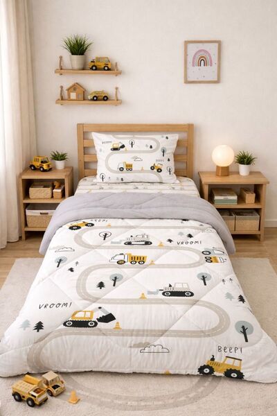 Evmila İş Makineli Ve Yol Desenli Çift Taraflı Kapitone Çocuk Yorganı - 160x2...
