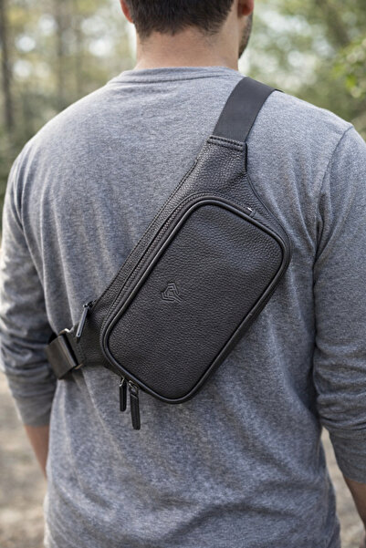 Fil Deri Чанта от естествена кожа с презрамка и черна презрамка Модел 2085