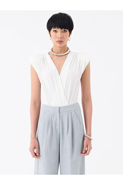 RİVUS V Yakalı Önü Büzgülü ve Omuzu Vatka Detaylı Body - Ekru