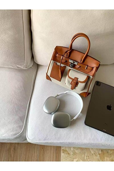 BELLEKSA Rahaf's handbag