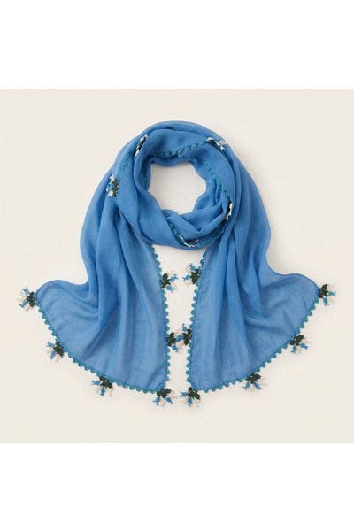 FunoonAlhiyakah A veil with a handmade needlework technique (Oya).