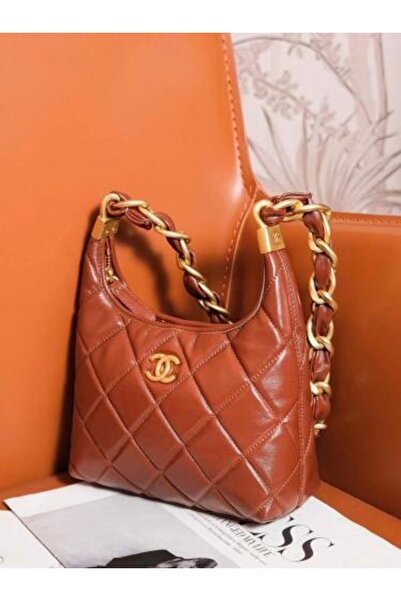 Chanel حقيبة كتف حجم الصغير