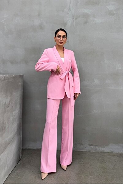 ZF BUTİK Costum de damă cu blazer cu curea și pantaloni